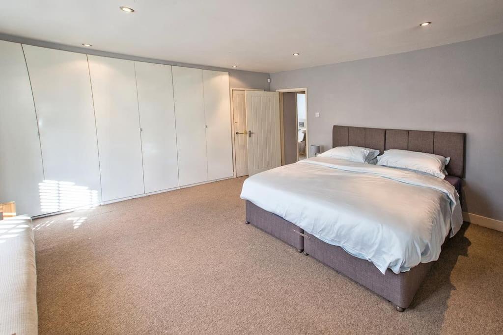 Charming Apartment In Deal Near The Beach & Town エクステリア 写真