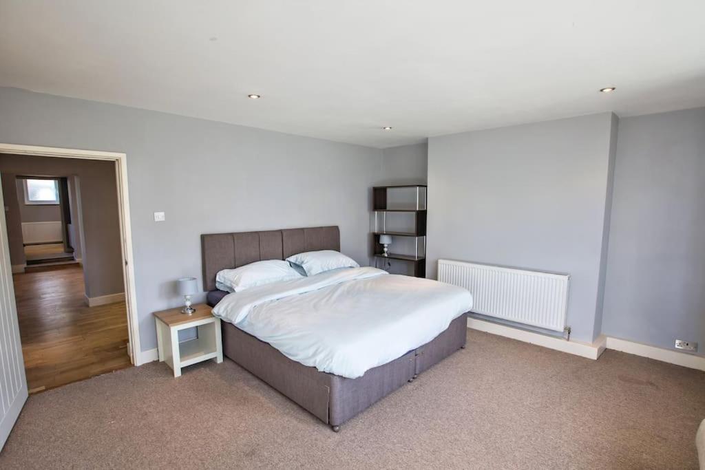 Charming Apartment In Deal Near The Beach & Town エクステリア 写真